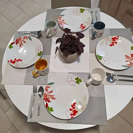 Margarita Flat شقة تريبوليس