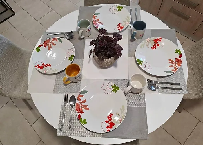 Margarita Flat Apartman Trípoli